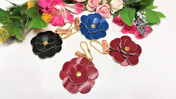 お花キーホルダー