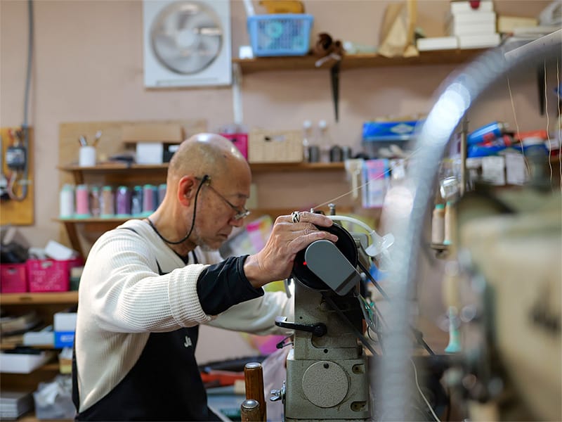 ランドセルリメイク・レザー製品の専門店カナーズ・ジャパン|オーダーメイドの"フロントページ_工房の様子のイメージ"画像です。